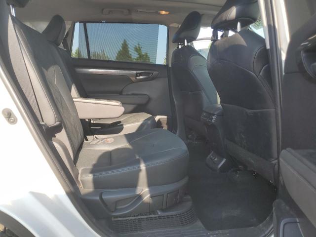 Photo 11 from auction – 2021 TOYOTA HIGHLANDER with VIN 5TDEBRCH1MS030990