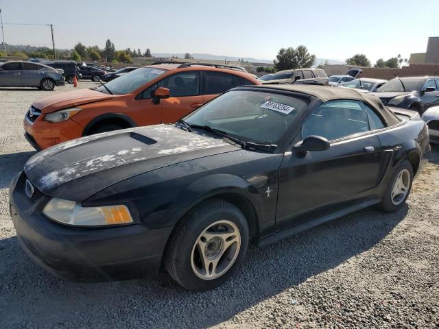 FORD MUSTANG 2000 z numerem VIN 1FAFP4441YF200247 - Zdjęcie z aukcji