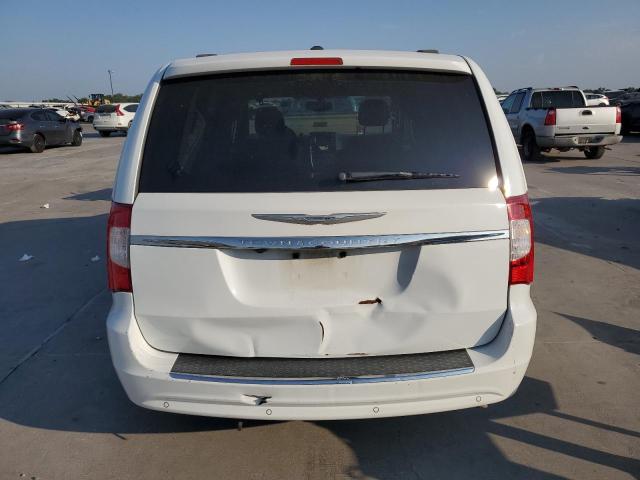 Photo 6 from auction – 2016 CHRYSLER TOWN & COU with VIN 2C4RC1CG4GR233439