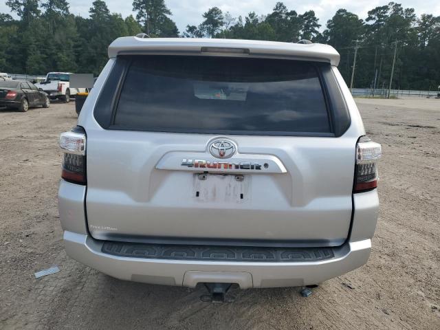 Photo 6 from auction – 2019 TOYOTA 4RUNNER SR with VIN JTEZU5JR7K5191875