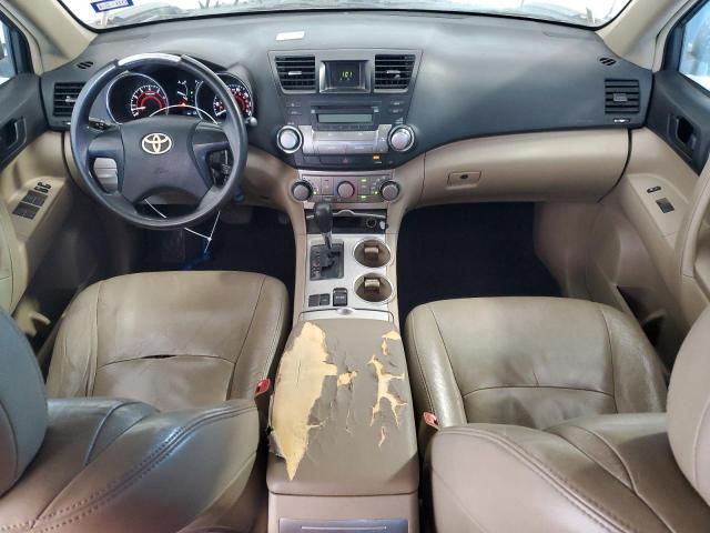 Photo 8 from auction – 2011 TOYOTA HIGHLANDER with VIN 5TDZK3EH0BS024719