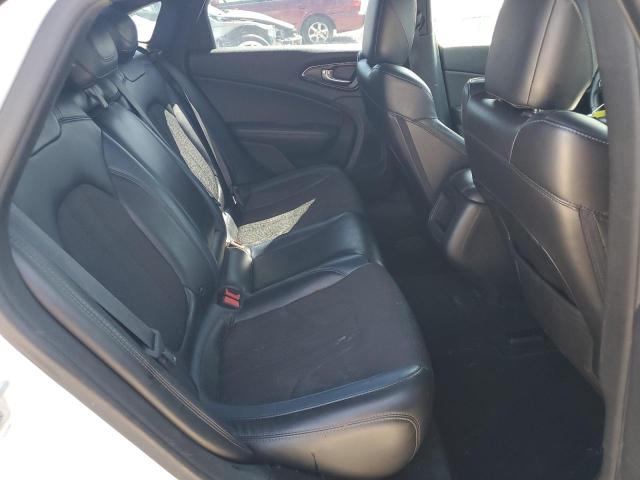 Photo 10 from auction – 2015 CHRYSLER 200 S with VIN 1C3CCCDG5FN556981