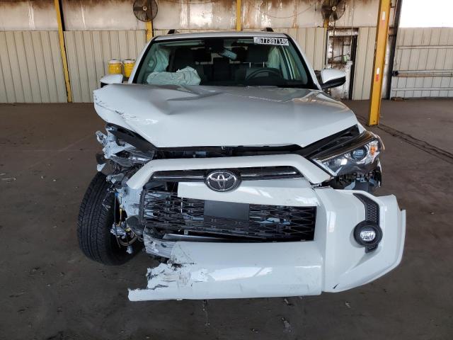 Photo 5 from auction – 2024 TOYOTA 4RUNNER SR with VIN JTEEU5JR4R5311561