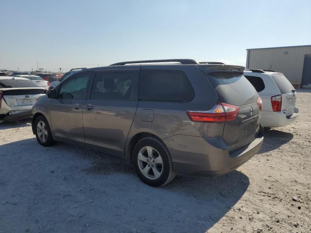 Photo 2 from auction – 2017 TOYOTA SIENNA LE with VIN 5TDKZ3DC5HS896776