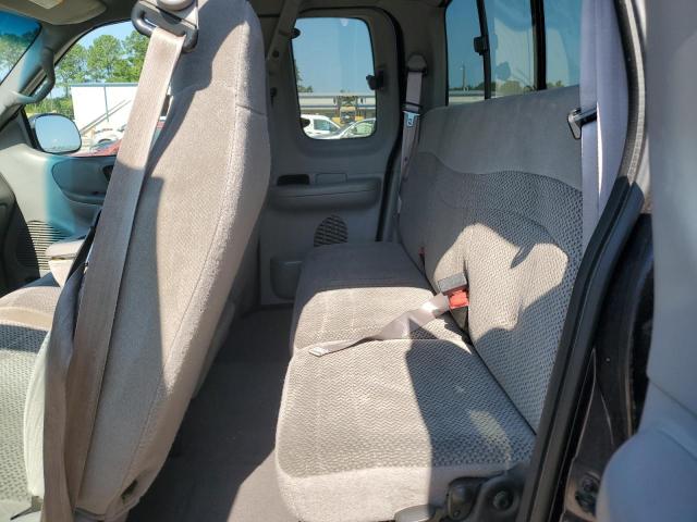 Photo 10 from auction – 2000 FORD F150 with VIN 2FTRX17L1YCA87839