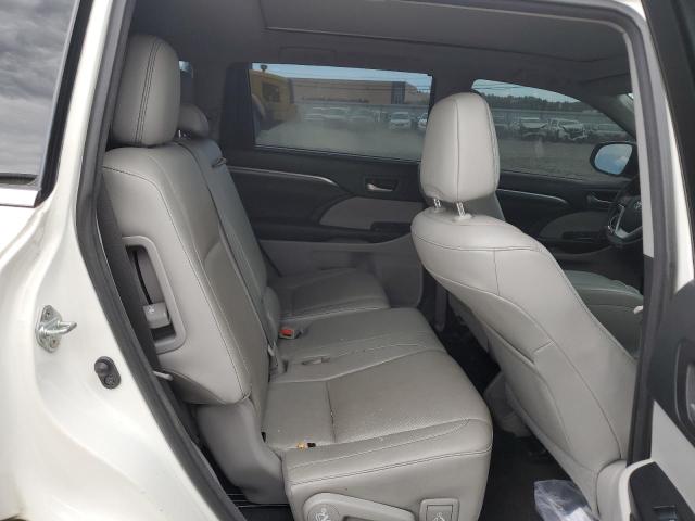 Photo 11 from auction – 2017 TOYOTA HIGHLANDER with VIN 5TDDZRFH2HS462819