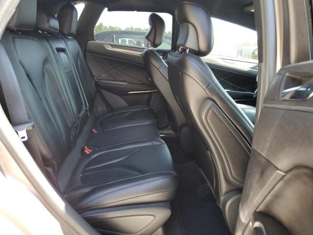 Photo 11 from auction – 2019 LINCOLN MKC with VIN 5LMCJ1C90KUL27674