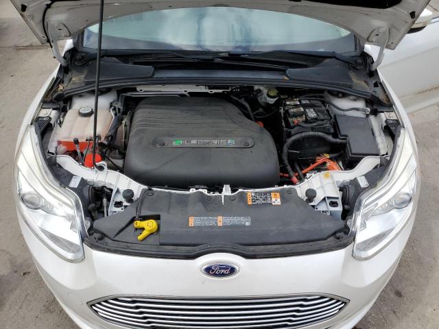 Photo 11 from auction – 2014 FORD FOCUS BEV with VIN 1FADP3R42EL353257
