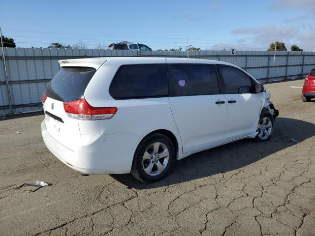 Photo 3 from auction – 2011 TOYOTA SIENNA BAS with VIN 5TDKA3DCXBS007825