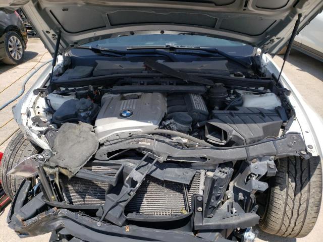 Photo 11 from auction – 2006 BMW 325 I with VIN WBAVB13586PT02517