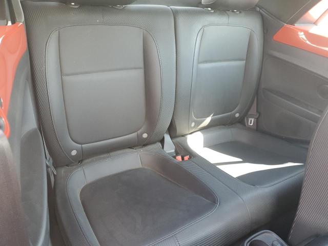 Photo 10 from auction – 2018 VOLKSWAGEN BEETLE S with VIN 3VW5DAAT4JM507147