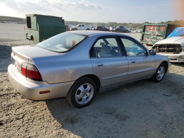 Photo 3 from auction – 1997 HONDA ACCORD SE with VIN 1HGCD5608VA153766