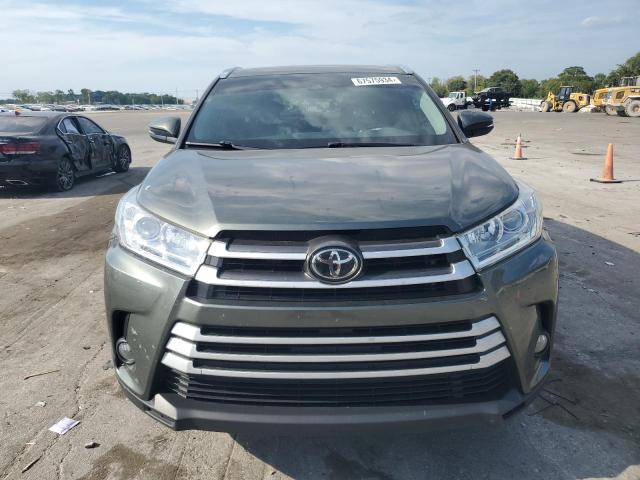 Photo 5 from auction – 2019 TOYOTA HIGHLANDER with VIN 5TDJZRFH5KS714654