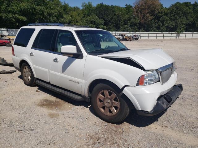 Photo 4 from auction – 2005 LINCOLN NAVIGATOR with VIN 5LMFU27585LJ06030
