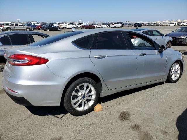 Zdjęcie 3 z aukcji – 2019 FORD FUSION SE z VIN 3FA6P0LU1KR200091