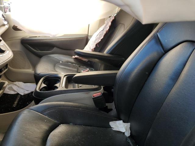 Photo 10 from auction – 2019 CHRYSLER PACIFICA T with VIN 2C4RC1BG6KR613232