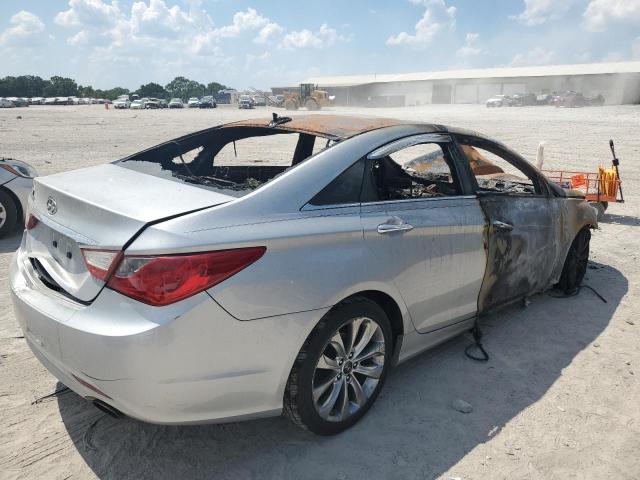 Photo 3 from auction – 2012 HYUNDAI SONATA SE with VIN 5NPEC4AC4CH388273