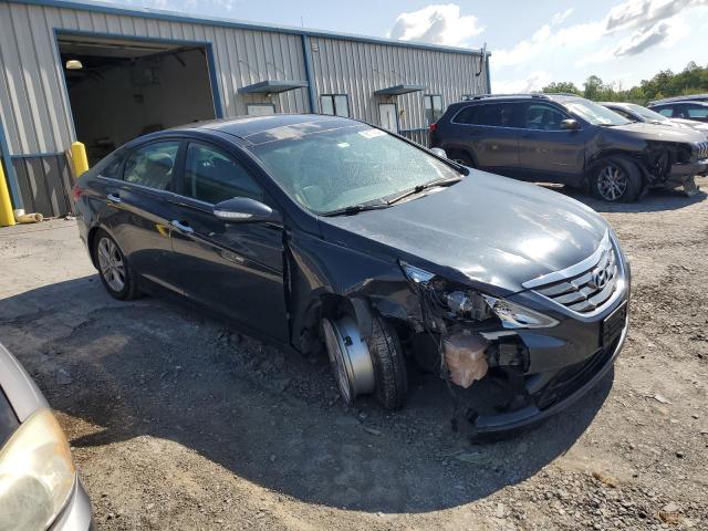 Photo 4 from auction – 2013 HYUNDAI SONATA SE with VIN 5NPEC4AC0DH596605