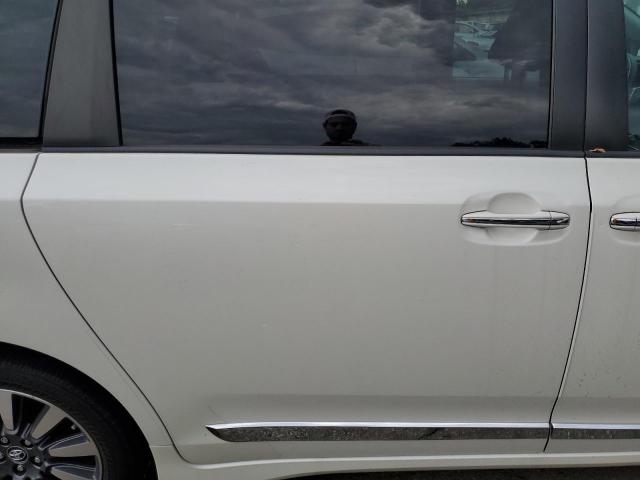 Photo 11 from auction – 2018 TOYOTA SIENNA XLE with VIN 5TDDZ3DC2JS200468
