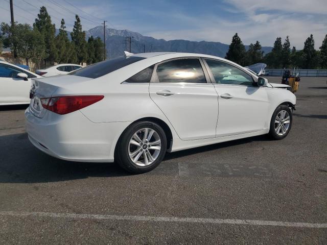 Photo 3 from auction – 2013 HYUNDAI SONATA GLS with VIN 5NPEB4AC0DH603040