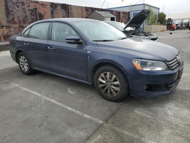 Photo 4 from auction – 2015 VOLKSWAGEN PASSAT S with VIN 1VWAT7A37FC055689