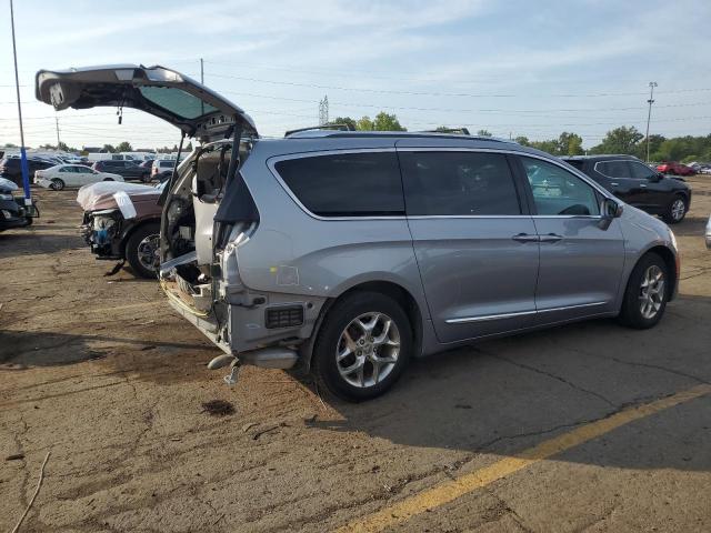 Photo 3 from auction – 2017 CHRYSLER PACIFICA L with VIN 2C4RC1GG9HR525910