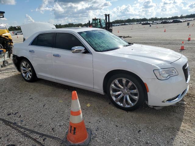 Photo 4 from auction – 2019 CHRYSLER 300 LIMITE with VIN 2C3CCAEG7KH585730