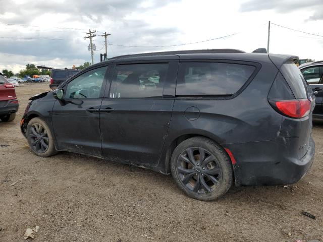 Photo 2 from auction – 2018 CHRYSLER PACIFICA L with VIN 2C4RC1GG1JR165103