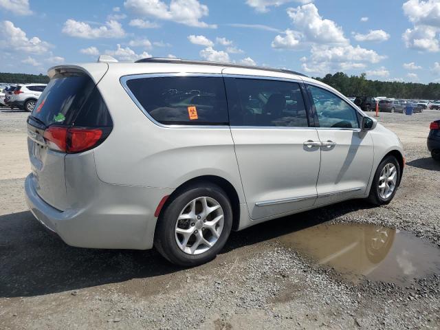 Photo 3 from auction – 2017 CHRYSLER PACIFICA T with VIN 2C4RC1BG1HR611347