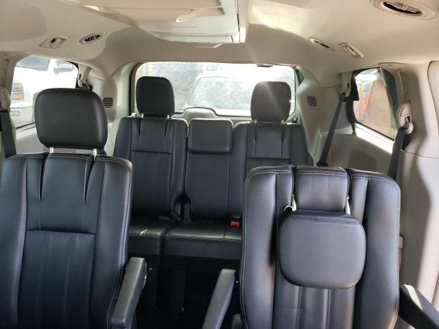 Photo 10 from auction – 2014 CHRYSLER TOWN & COU with VIN 2C4RC1BG8ER444111