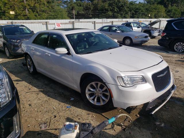 Photo 4 from auction – 2015 CHRYSLER 300 LIMITE with VIN 2C3CCAAG5FH810691