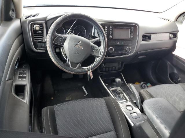 Photo 8 from auction – 2017 MITSUBISHI OUTLANDER with VIN JA4AD2A33HZ055816