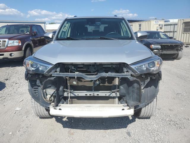 Photo 5 from auction – 2021 TOYOTA 4RUNNER SR with VIN JTEEU5JR5M5238628