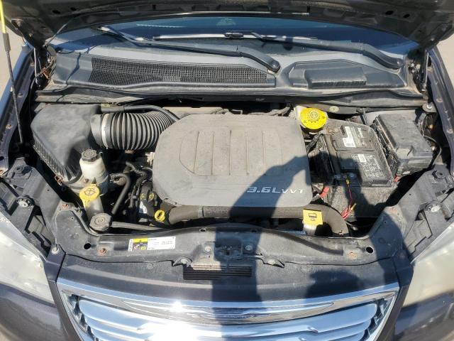 Photo 11 from auction – 2015 CHRYSLER TOWN & COU with VIN 2C4RC1CG3FR507101