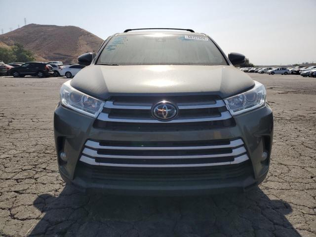 Photo 5 from auction – 2019 TOYOTA HIGHLANDER with VIN 5TDBZRFH0KS947202