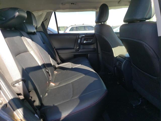 Photo 11 from auction – 2018 TOYOTA 4RUNNER SR with VIN JTEBU5JR3J5489811