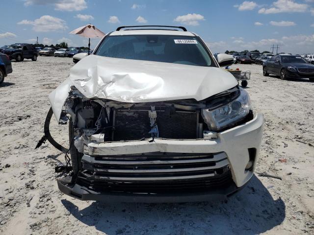 Photo 5 from auction – 2017 TOYOTA HIGHLANDER with VIN 5TDZZRFH4HS199545