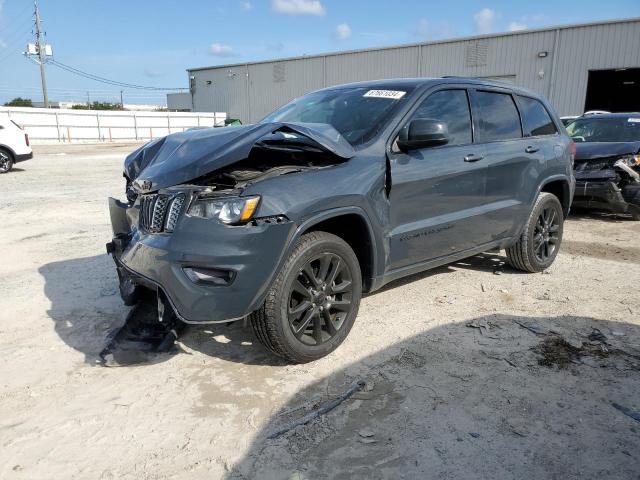 JEEP GRAND CHER 2017 with VIN 1C4RJEAG8HC877844 - Photo from auction