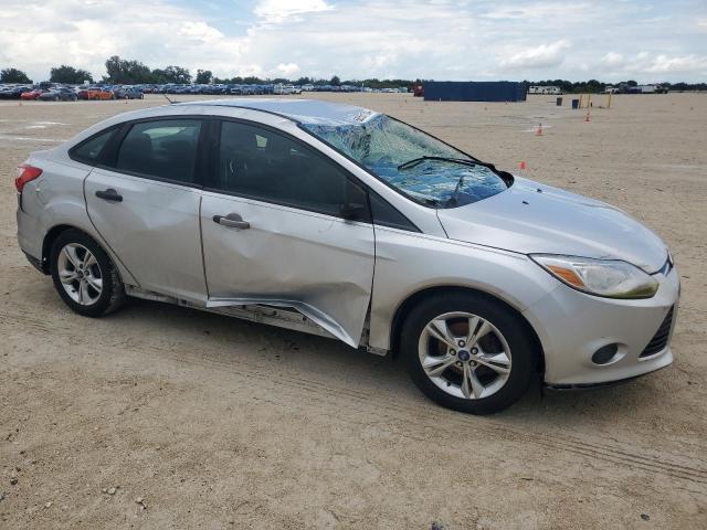 Photo 4 from auction – 2013 FORD FOCUS S with VIN 1FADP3E22DL175093