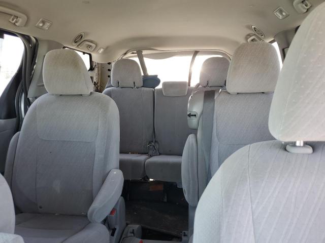 Photo 10 from auction – 2017 TOYOTA SIENNA LE with VIN 5TDKZ3DC8HS833574