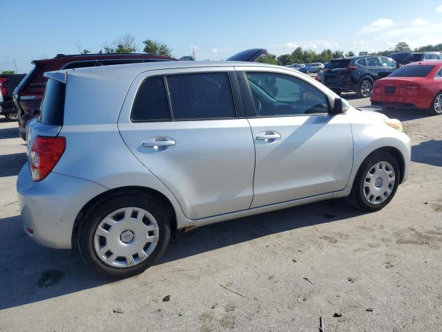 Photo 3 from auction – 2010 TOYOTA SCION XD with VIN JTKKU4B47AJ053867