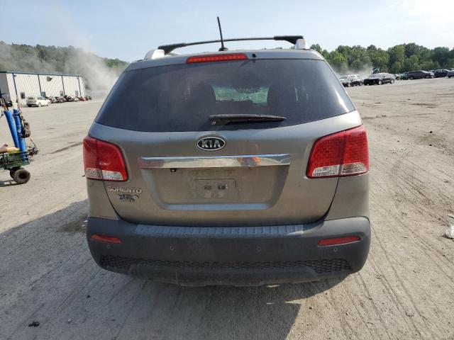 Photo 6 from auction – 2013 KIA SORENTO LX with VIN 5XYKTCA60DG326739