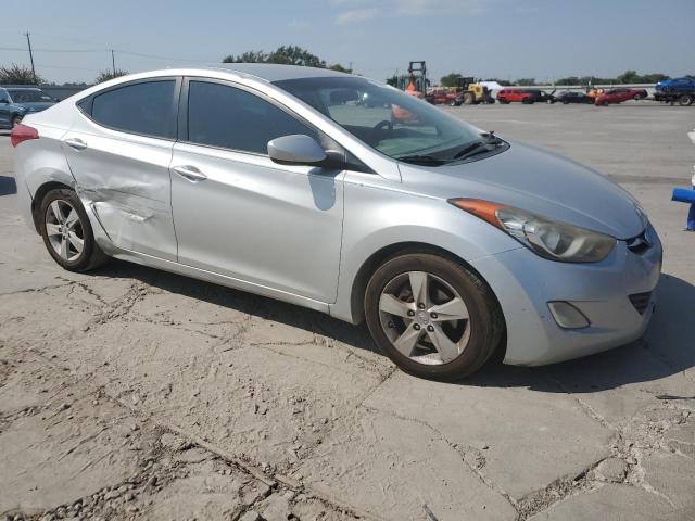 Photo 4 from auction – 2012 HYUNDAI ELANTRA GL with VIN 5NPDH4AE9CH074312