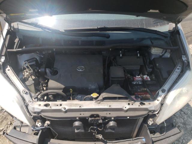 Photo 12 from auction – 2013 TOYOTA SIENNA XLE with VIN 5TDDK3DC4DS067592