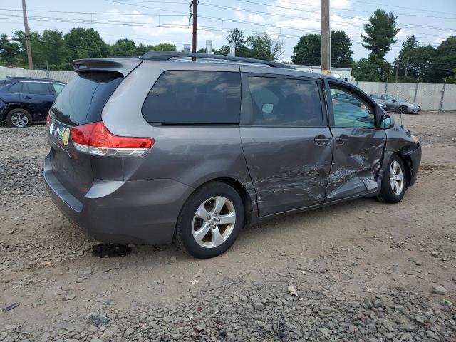 Photo 3 from auction – 2014 TOYOTA SIENNA LE with VIN 5TDKK3DC8ES489499