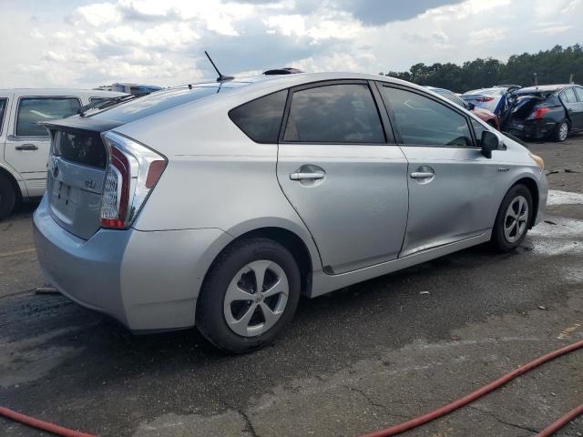 Photo 3 from auction – 2013 TOYOTA PRIUS with VIN JTDKN3DU3D0338779