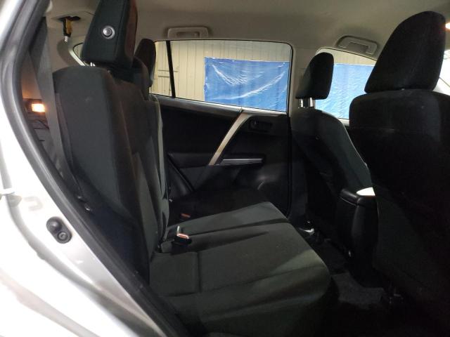 Photo 11 from auction – 2018 TOYOTA RAV4 LE with VIN JTMBFREV4JJ260056