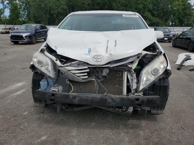 Photo 5 from auction – 2014 TOYOTA SIENNA XLE with VIN 5TDYK3DCXES517006