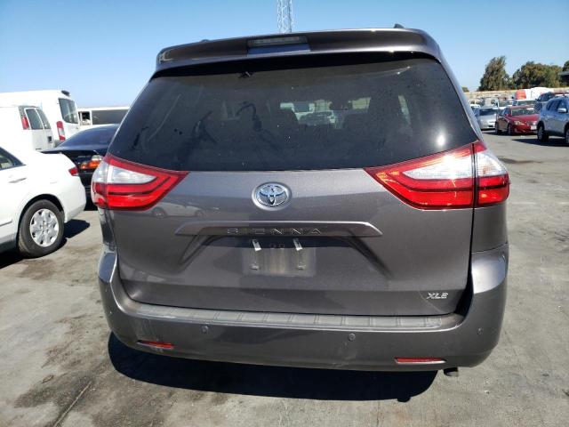 Photo 6 from auction – 2016 TOYOTA SIENNA XLE with VIN 5TDYK3DC0GS752551