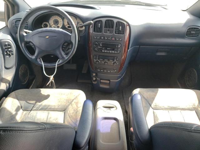 Photo 8 from auction – 2001 CHRYSLER TOWN & COU with VIN 2C8GP54L01R285610